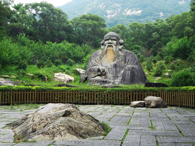 A famous statue of Laozi in Fujian.  Source: Wikimedia.